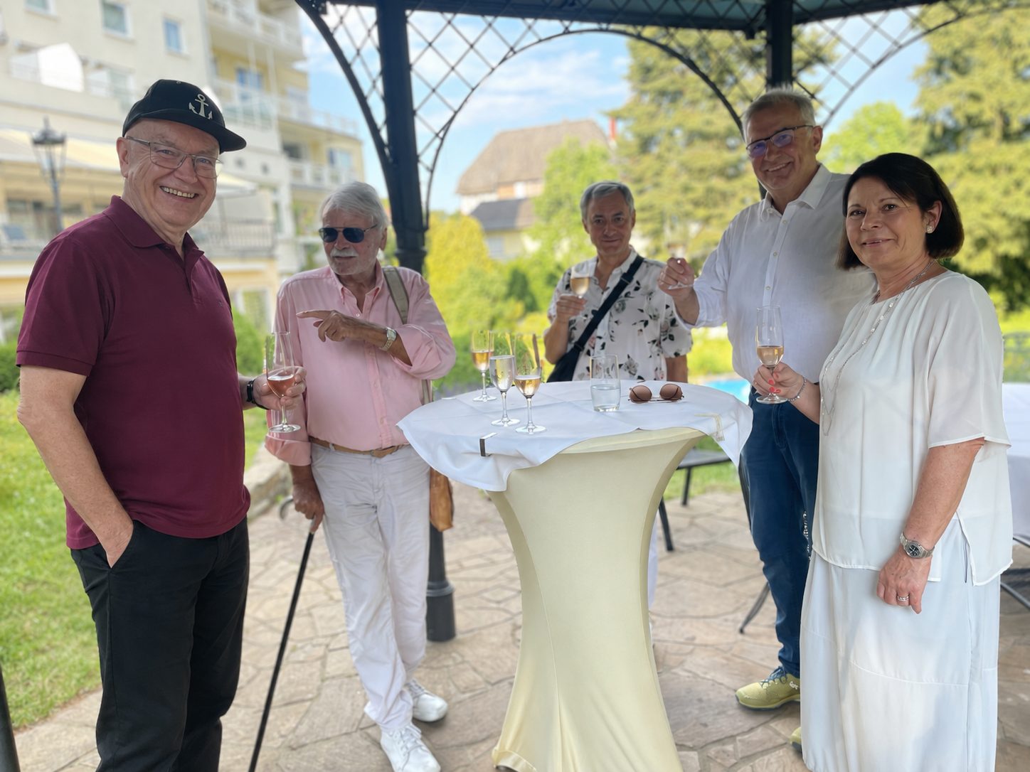 Collegium Vini Sommerfest - Klaus Rössler, Peter Hilgard, Michael Mölling, Burkhard Vieth und Heike Vieth Foto: Collegium Vini